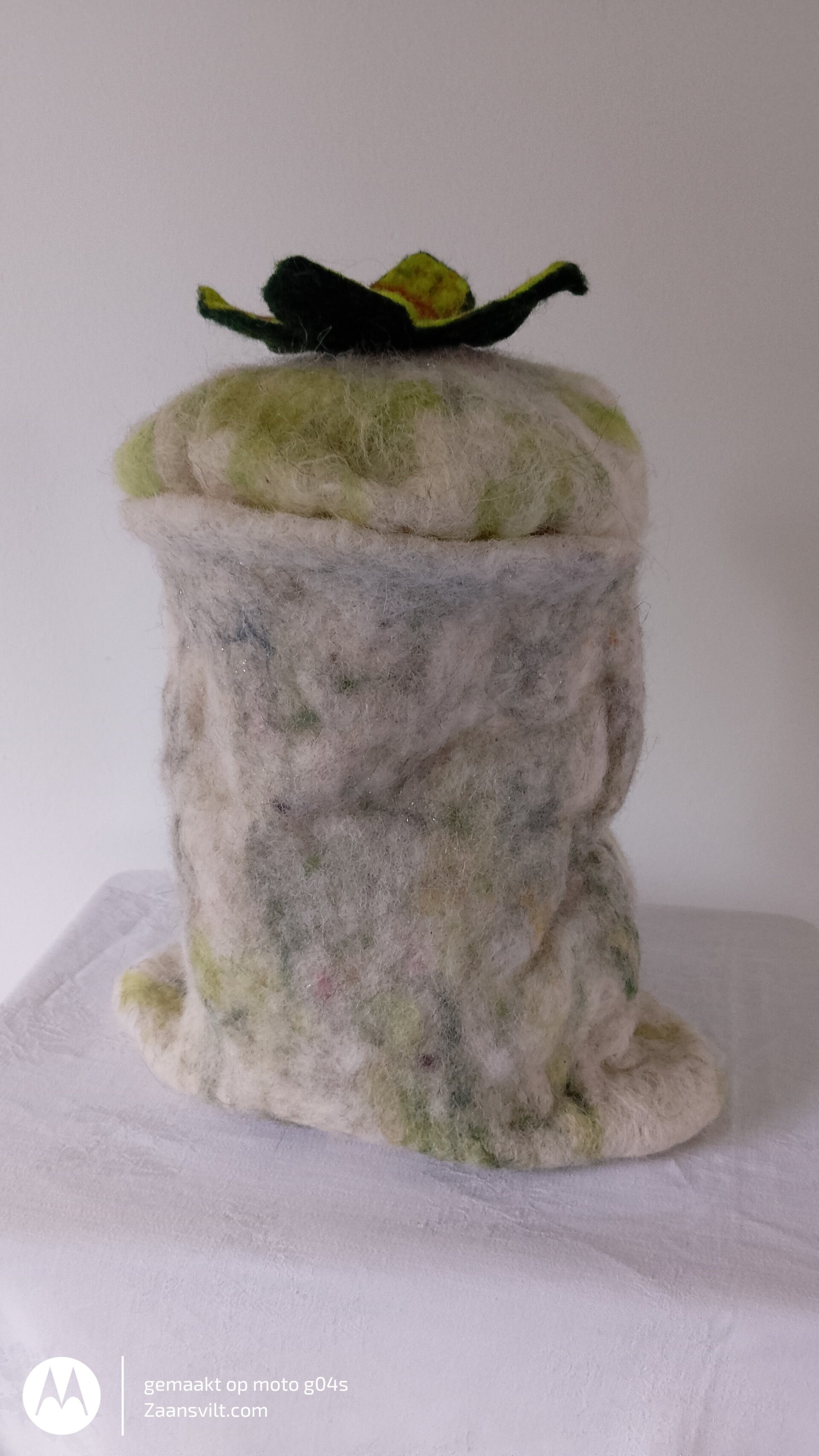 Urn- groen-blad/creme/35-19/heide