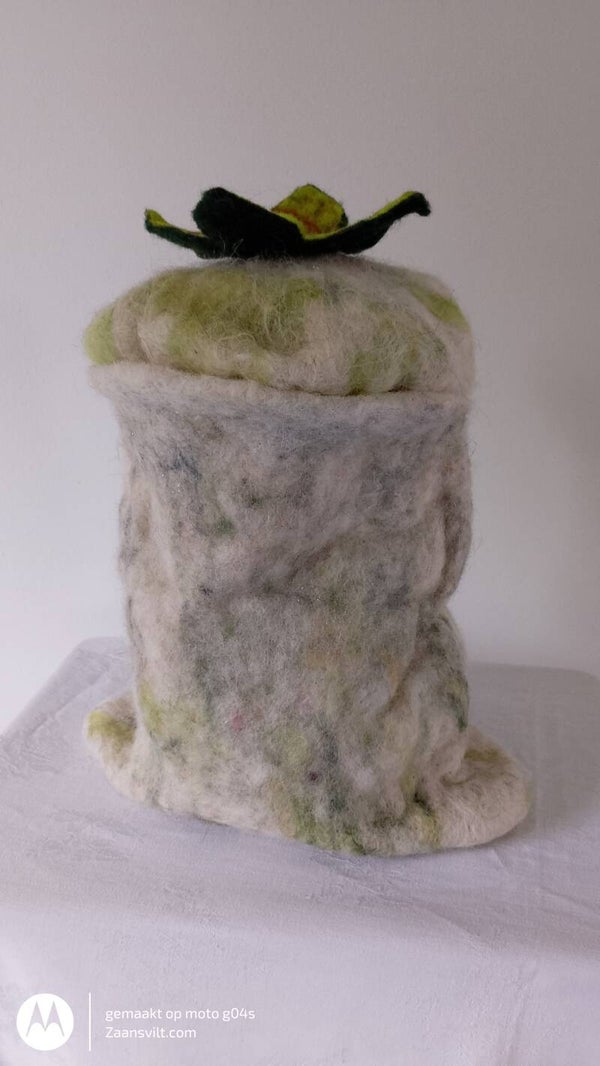 Urn- groen-blad/creme/35-19/heide