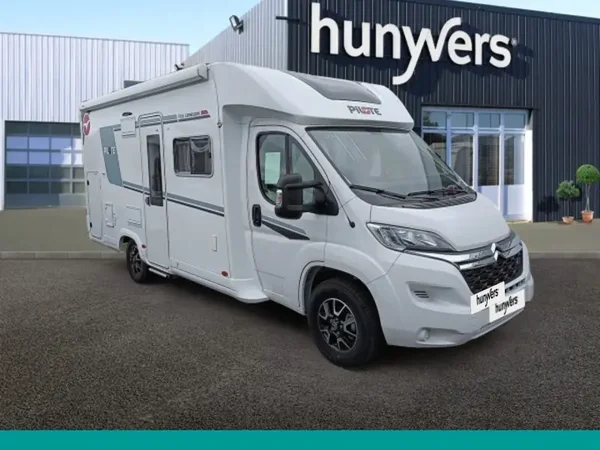 PILOTE P696D EXPRESSION – Motorhome