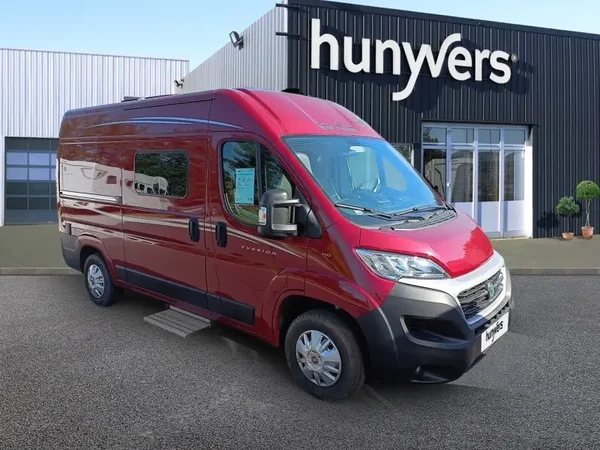 Font Vendôme Randovan Evasion Used Camper Van 2021 – 4 Seats