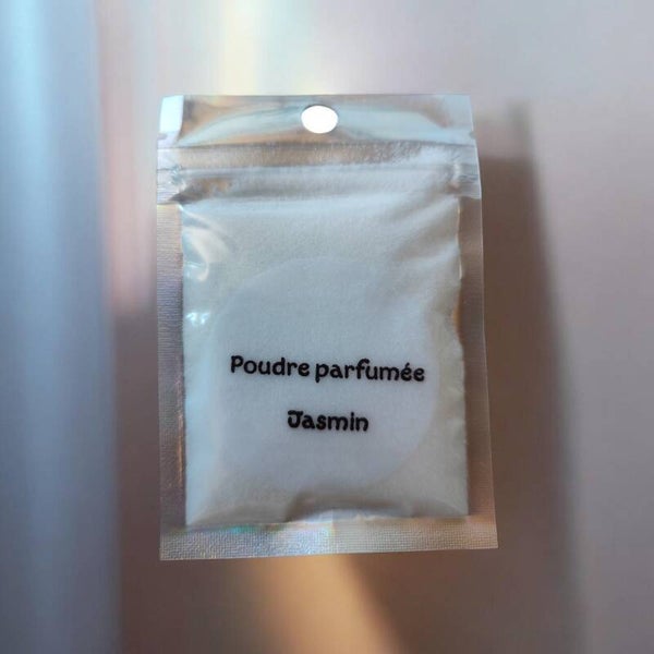 poudre parfumée odeur jasmin