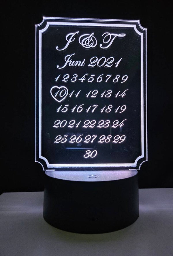 Leuchtender LED-Sockel mit personalisiertem Kalender – Ein Datum, das Ihr Herz erhellt