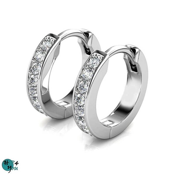 Zilveren cirkeloorbel met kristal