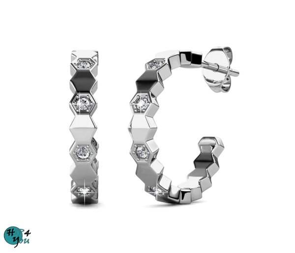 Zilveren gebogen oorbel met kristal