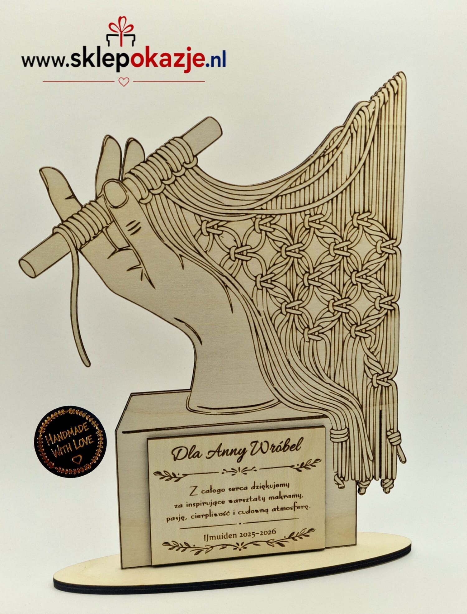 PERSONALIZOWANA STATUETKA DREWNIANA – Edycja "Macrama"