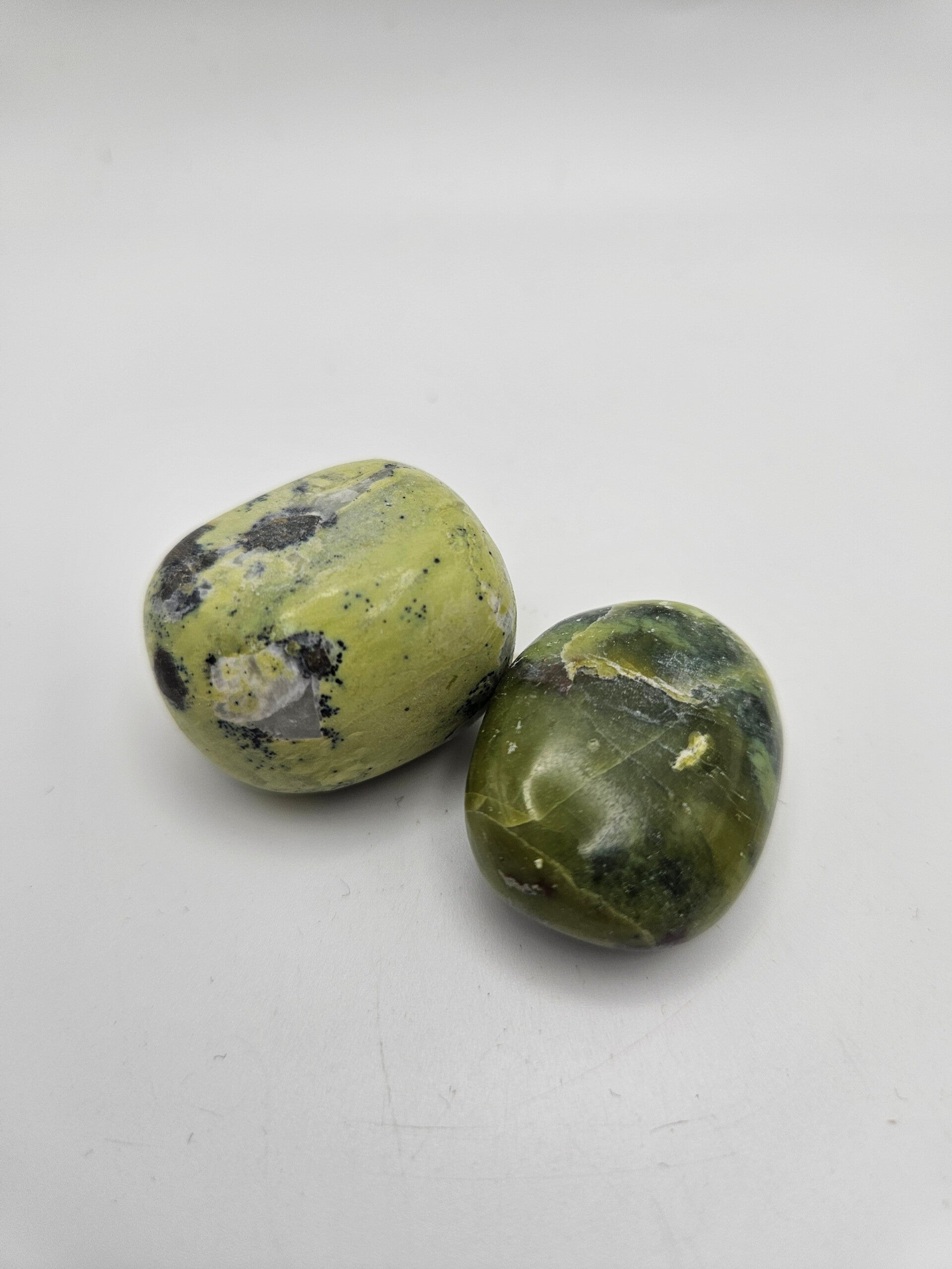 Serpentine Large Tumbles