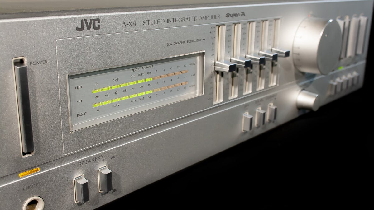 JVC - AX-330 Amplificateur à semi-conducteurs