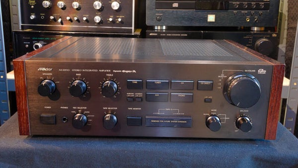 Victor A-XS900