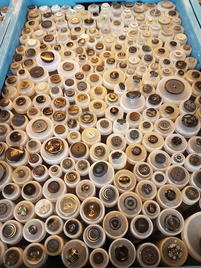 knopen, fournituren, ritsendokter