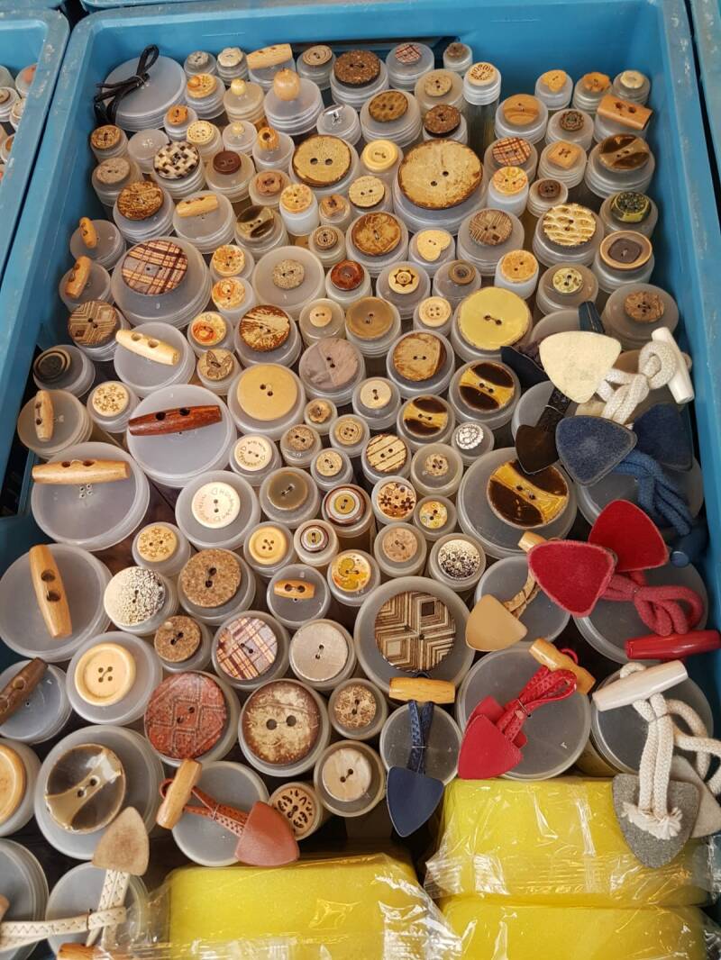 knopen, fournituren, ritsendokter