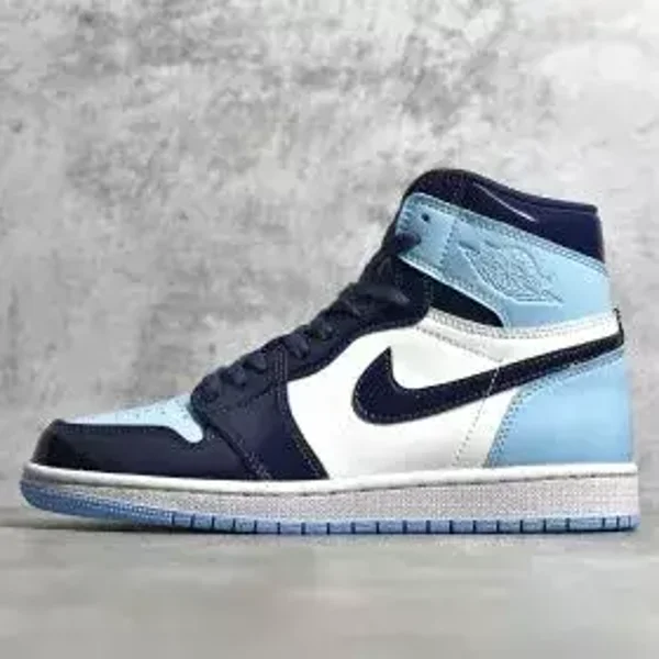 Air Jordan 1 Retro High UNC Patent