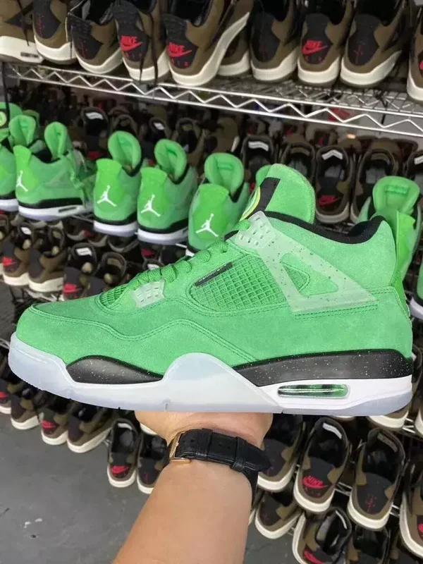 Air Jordan 4 Wahlburger