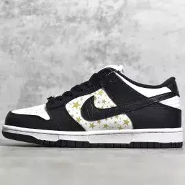 DUNK SB LOW SUPREME STARS BLACK