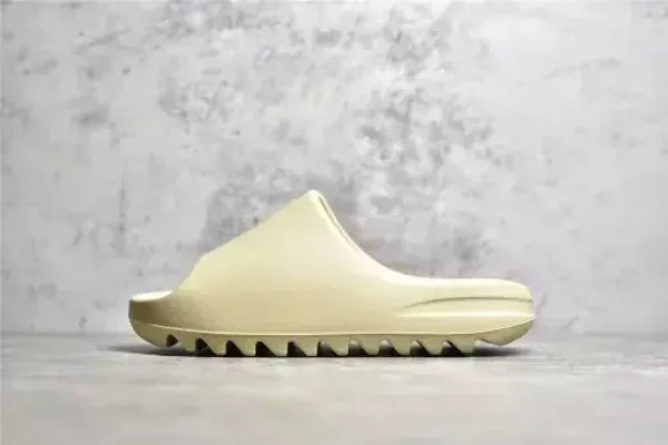UA Yeezy Slide “Bone”