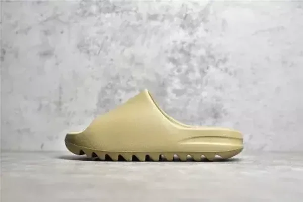 UA Yeezy Slide “Pure”