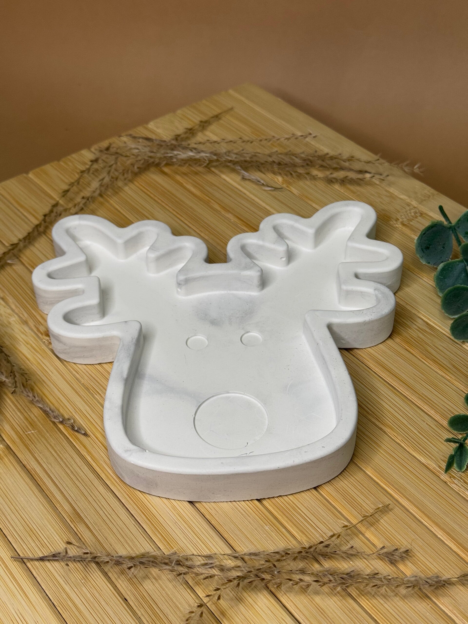 Handgemachte Keramikform – Rentier