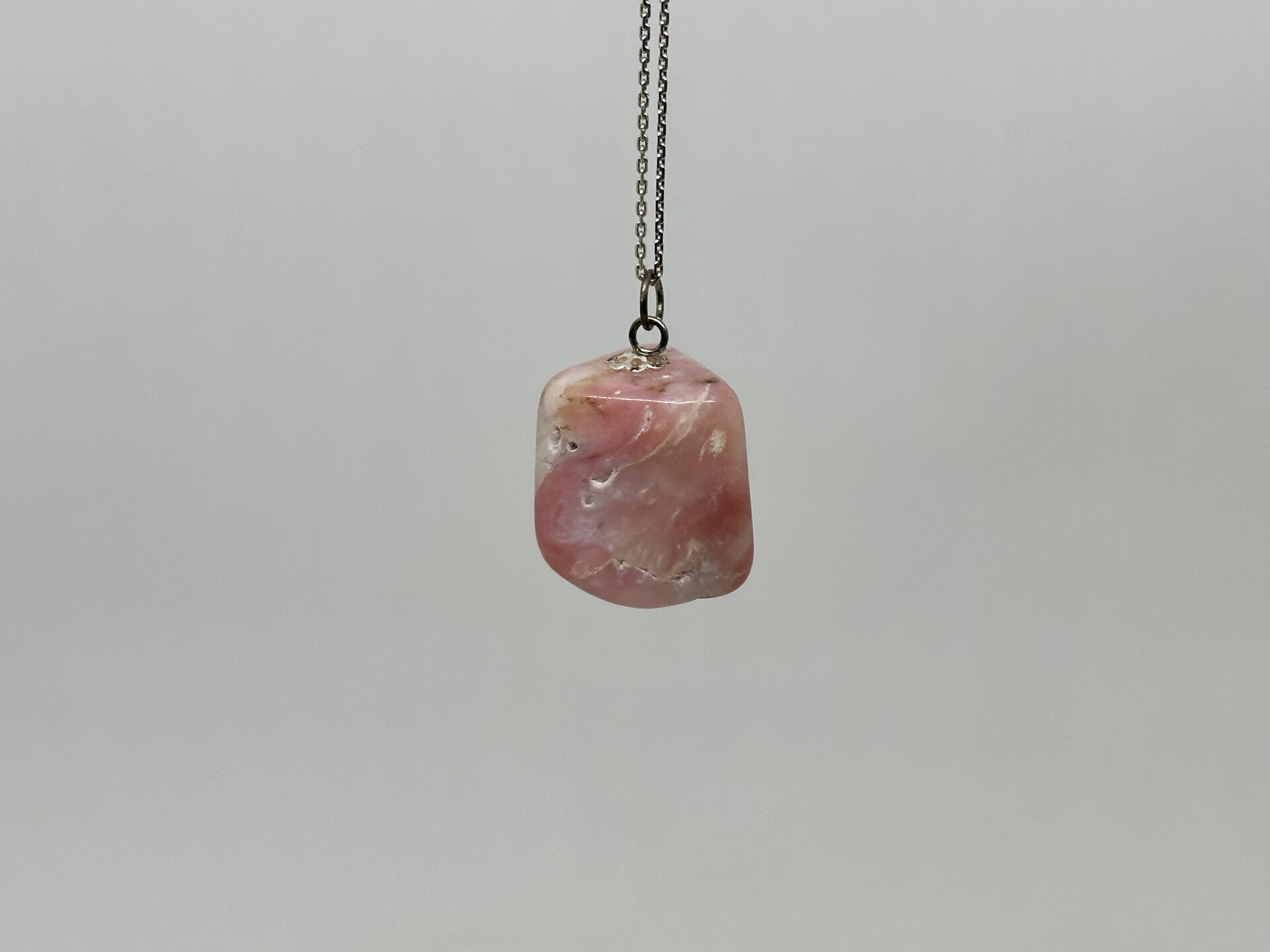Rhodoniet hanger groot