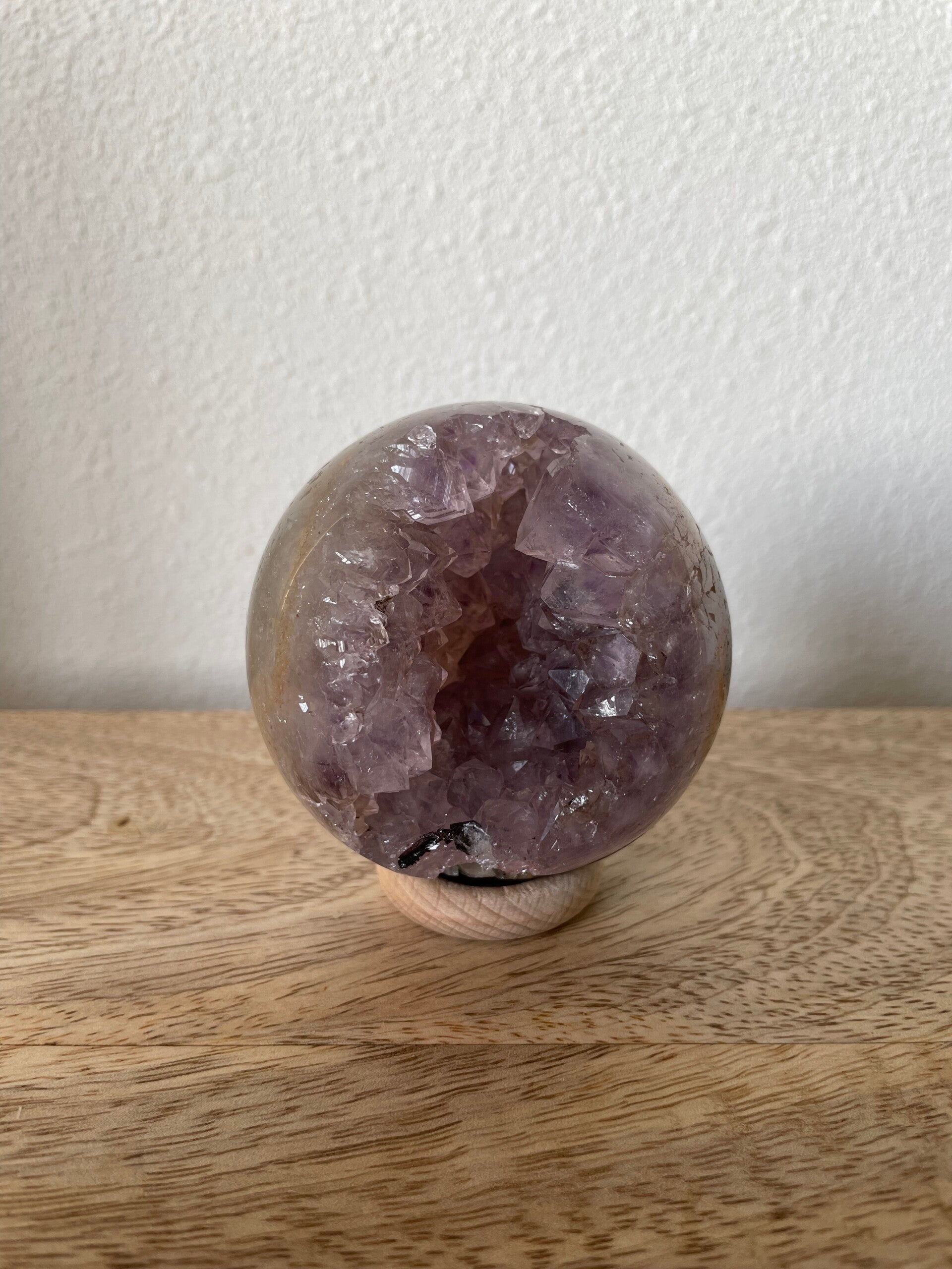 Amethist bol uit Brazilië