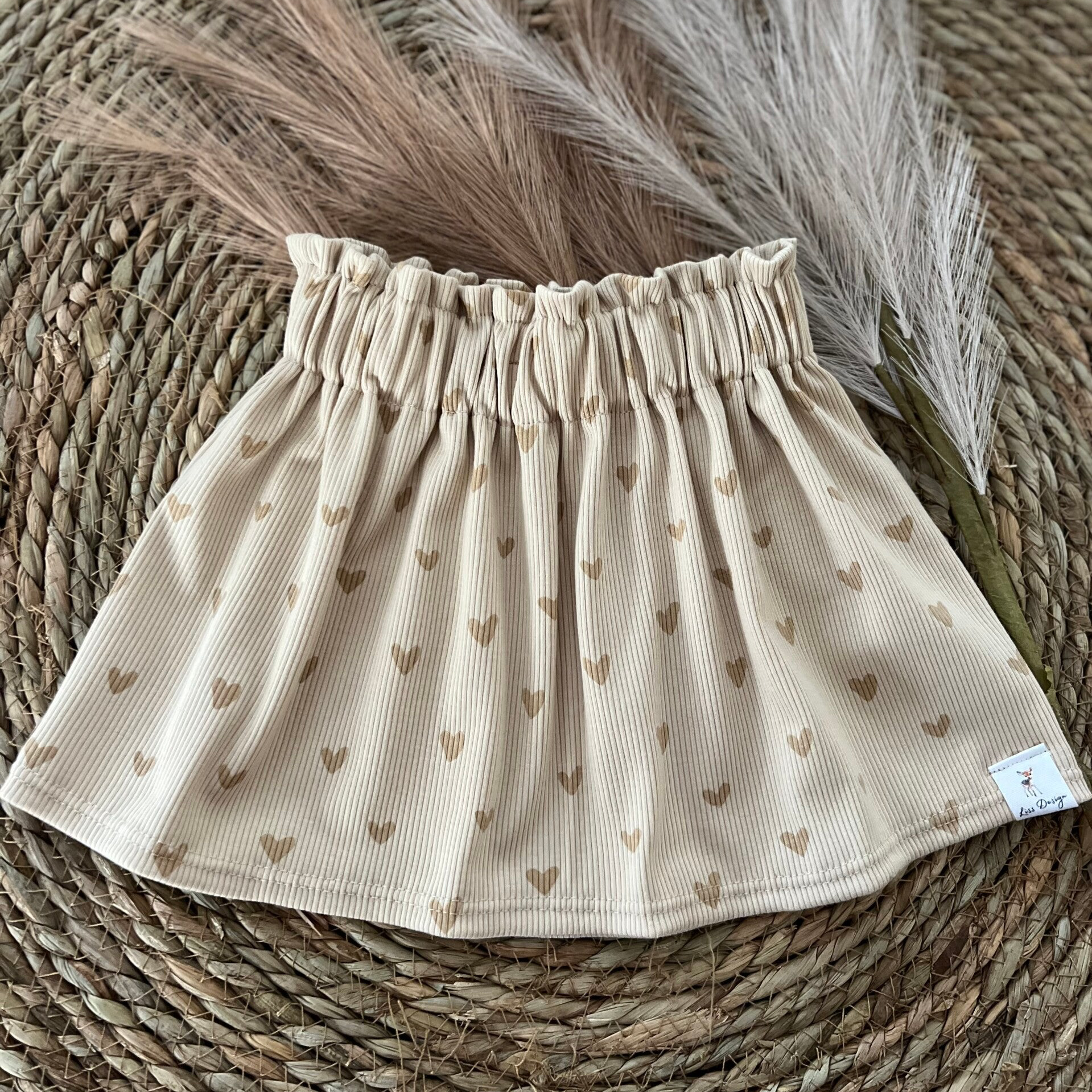 Rokje rib beige hartjes