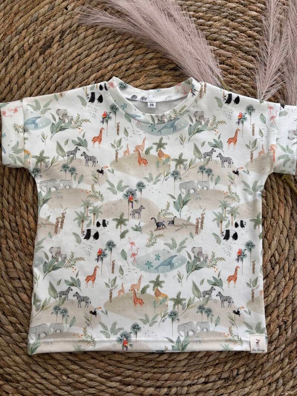 T-shirt safari
