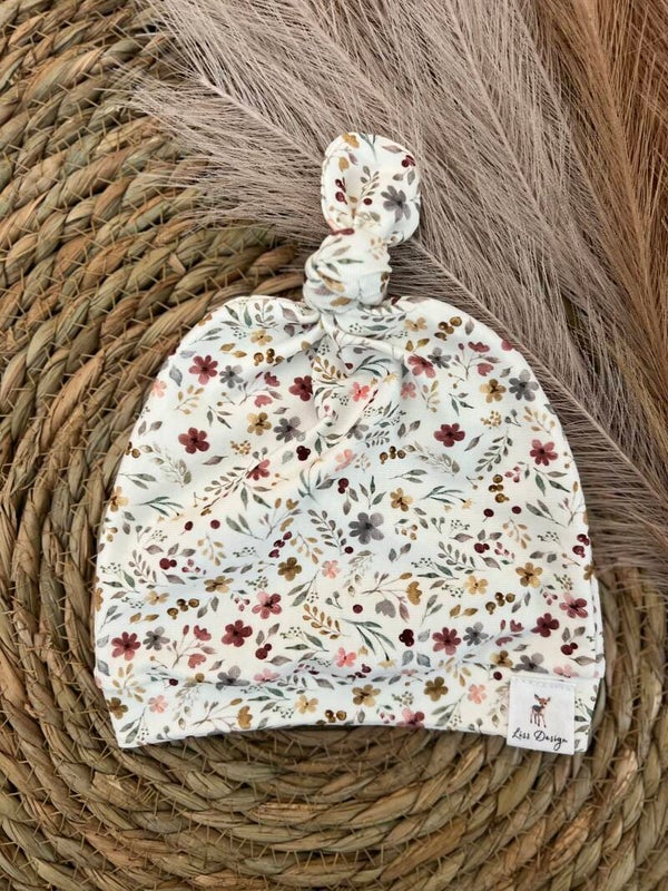 Mutsje kleine bloem