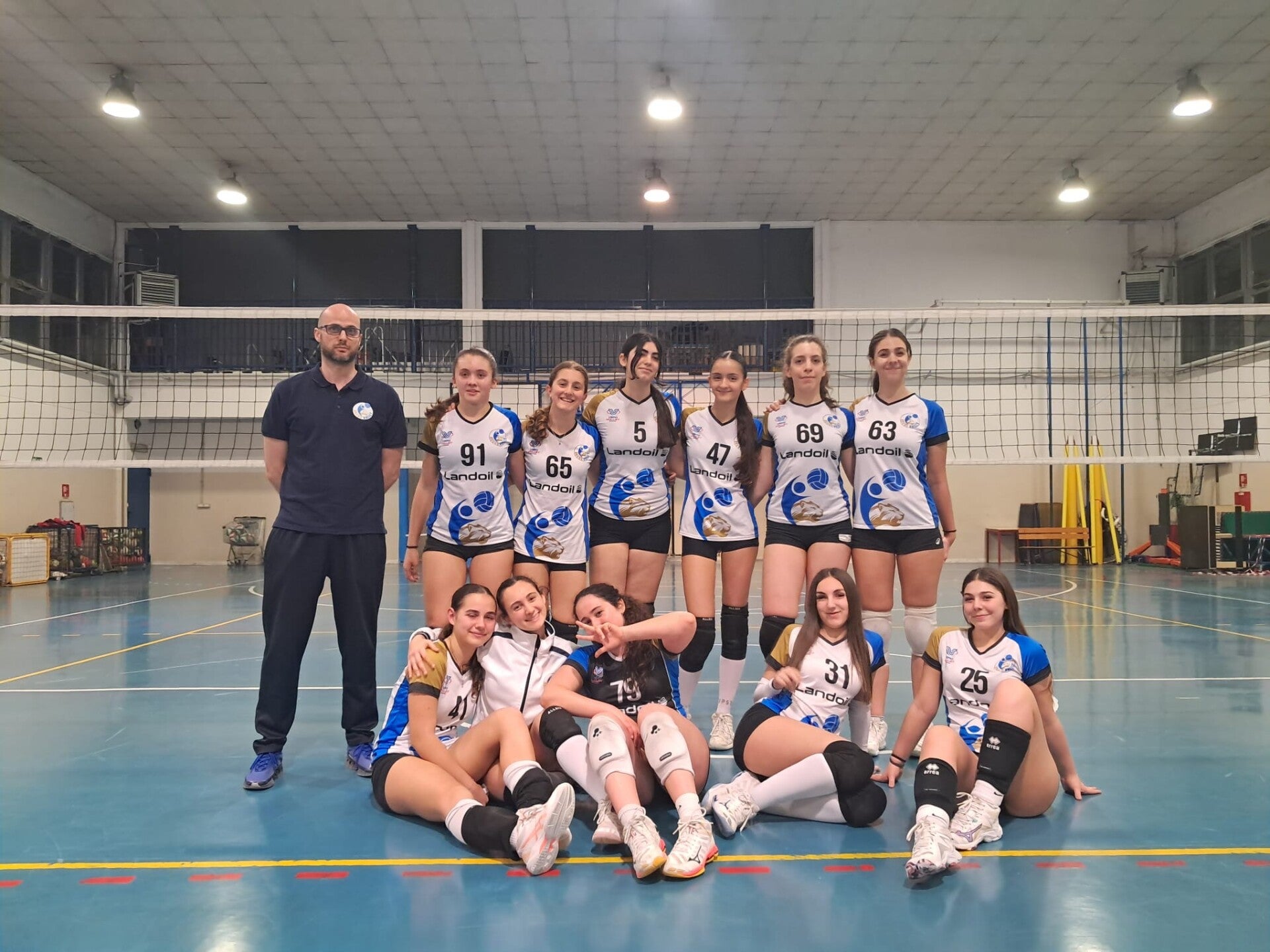 9dbfad83-9e18-4e4a-9f27-21336c500cee-standard.jpg