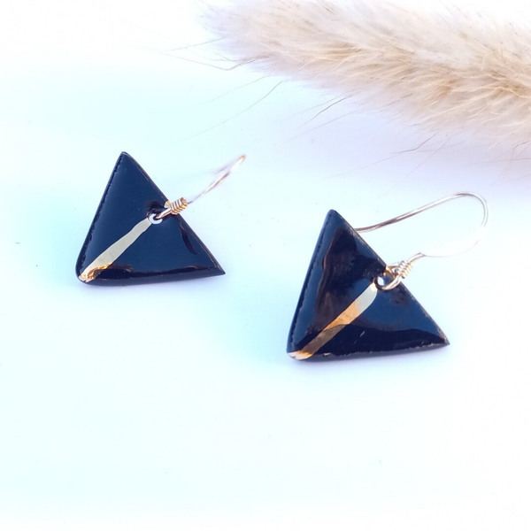 Zwarte driehoek porseleinparel - vermeil goud