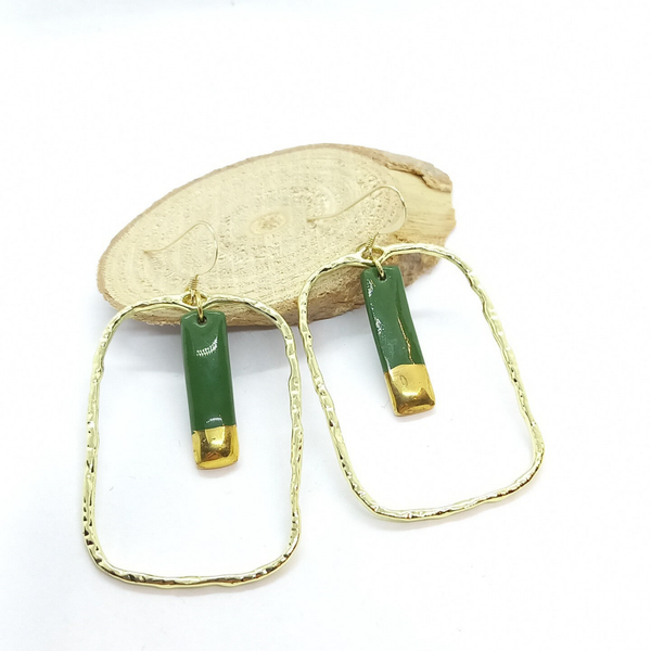 Groen gouden rechthoekige oorhanger - RVS goud