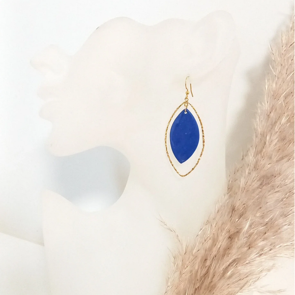 Blauwe porseleinparel - vermeil goud