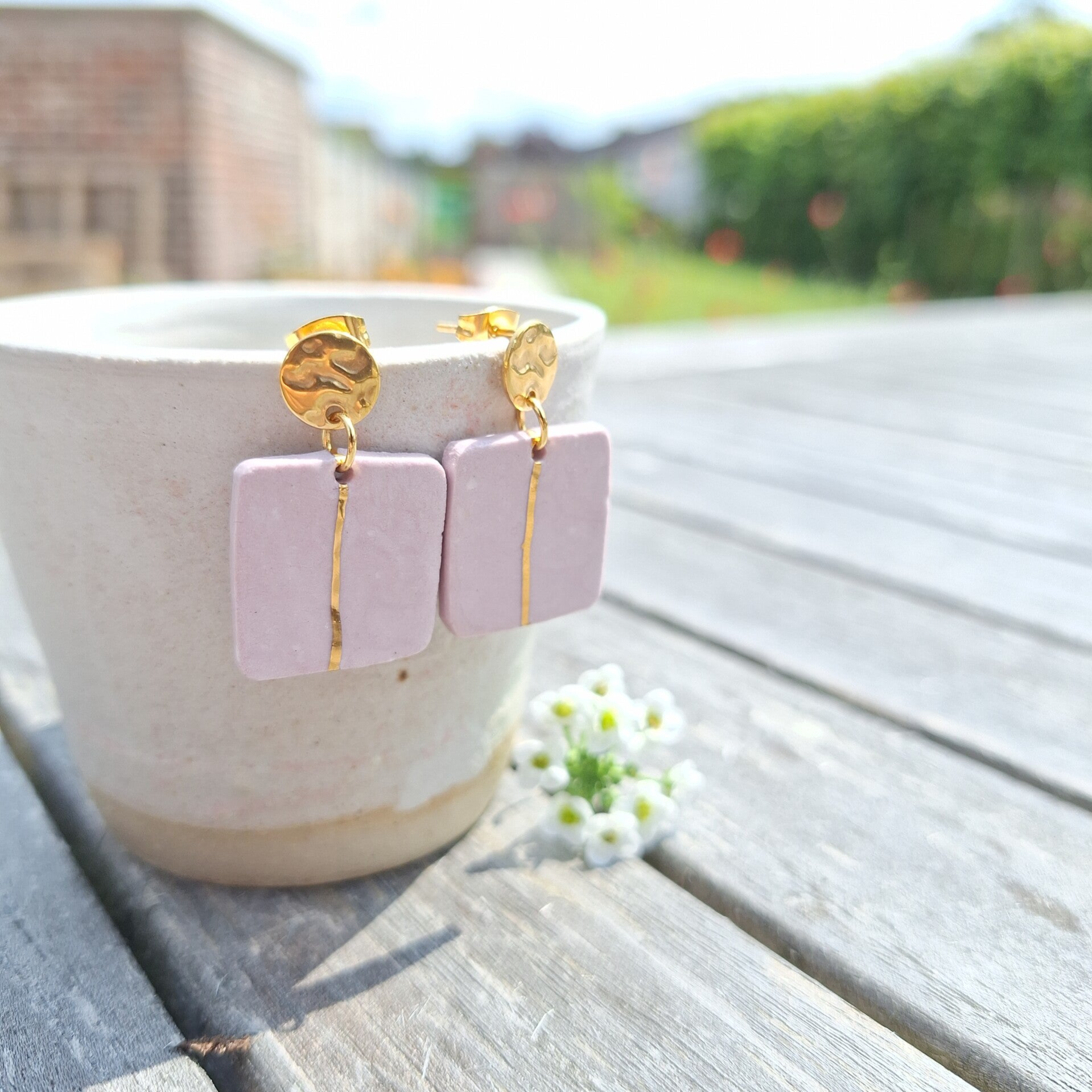 Pastel paars/Roze  vierkant parel - goud (Chirurgisch staal)