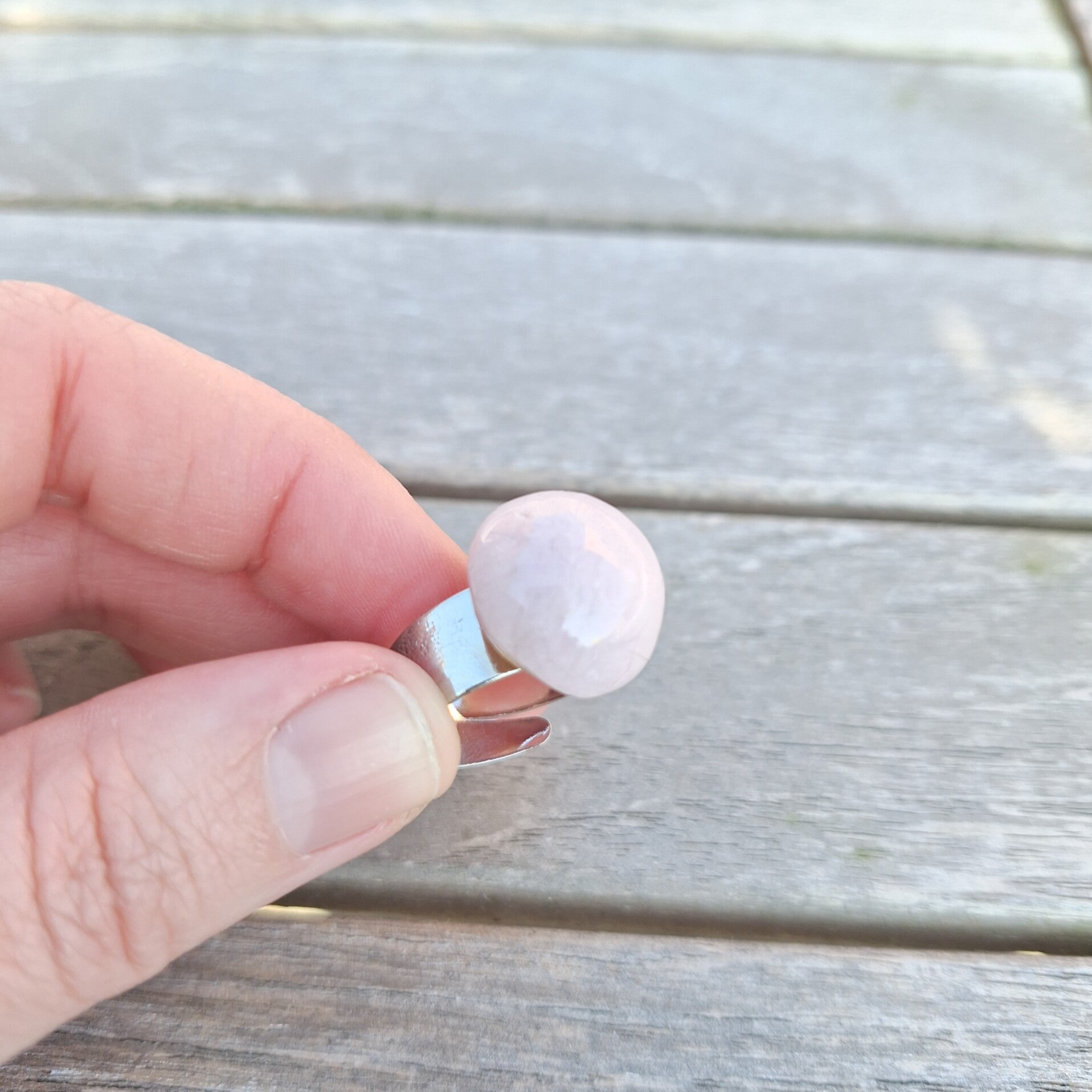 Paars pastel roze porseleinparel - verstelbare bol ring - zilver