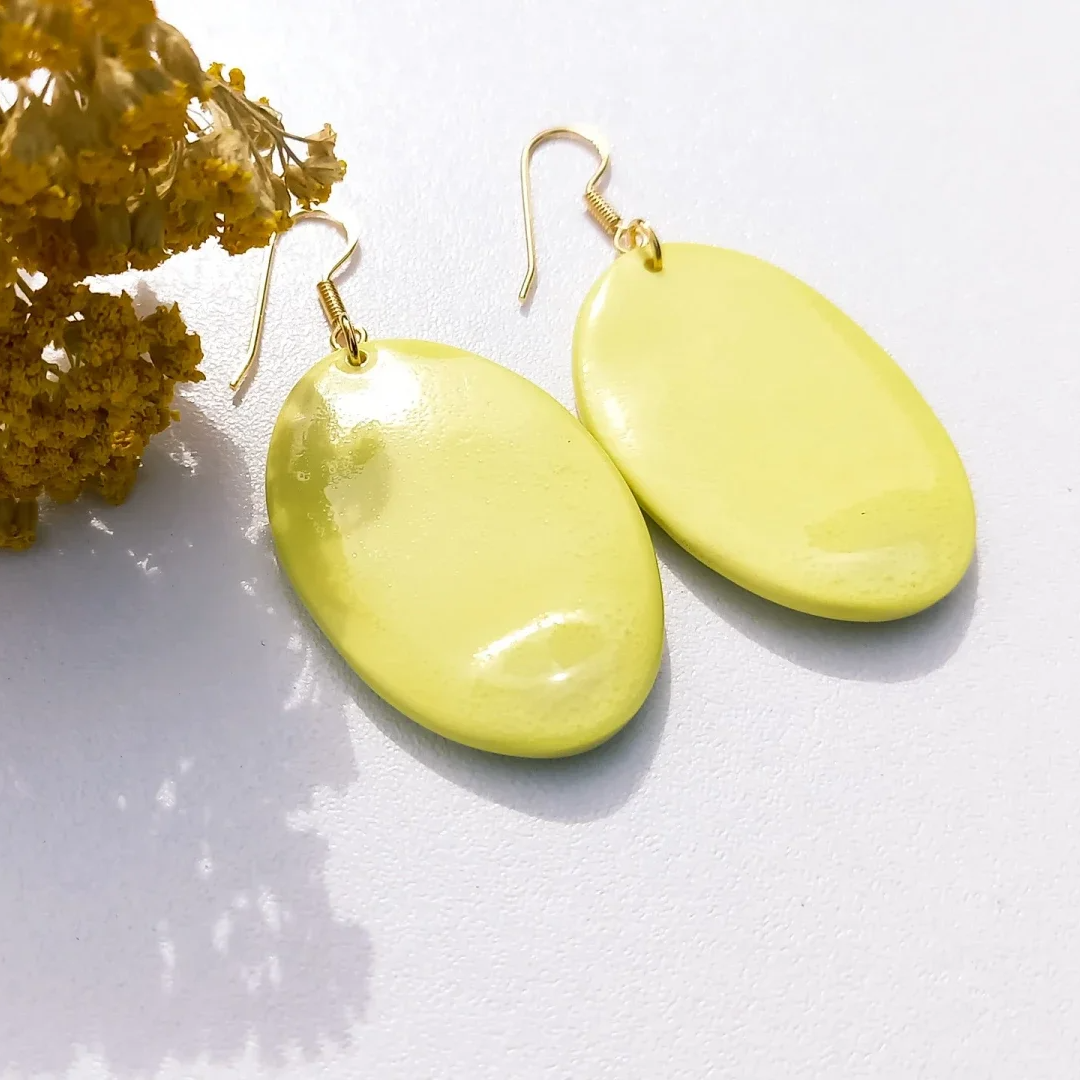 Geel porselein - RVS goud