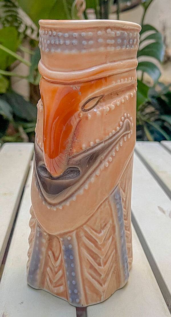 Jarron Tiki 1