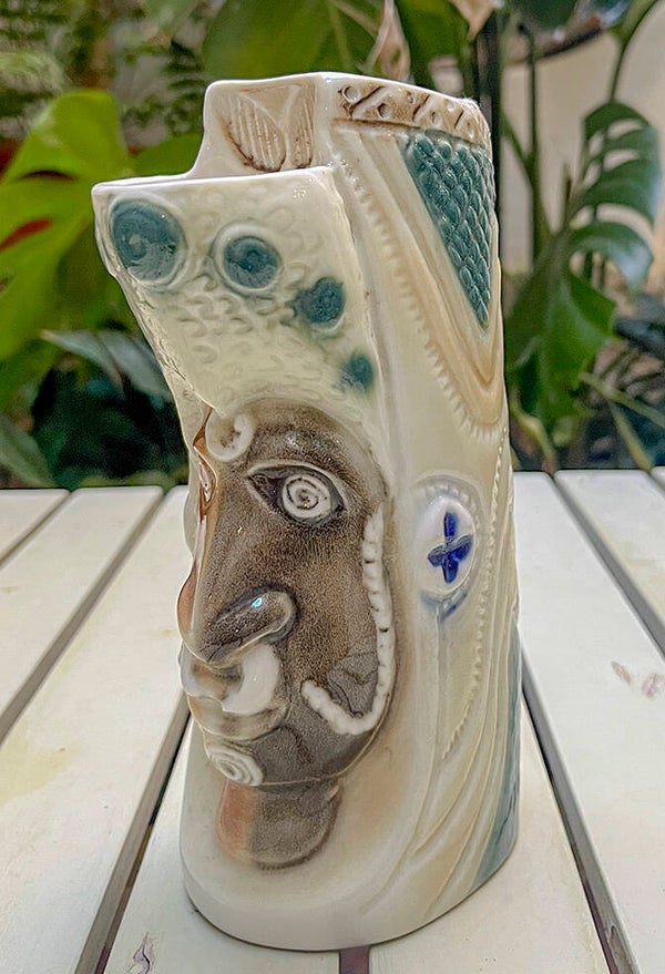 Jarron Tiki 2