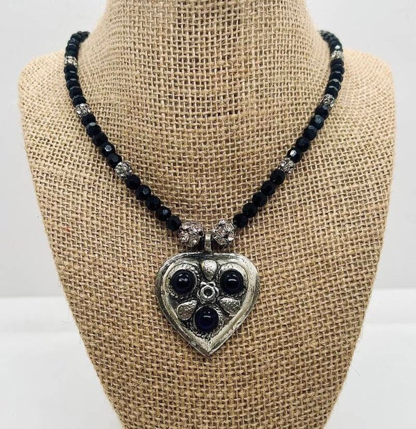 Heart-shaped Pendant w/black stone beads