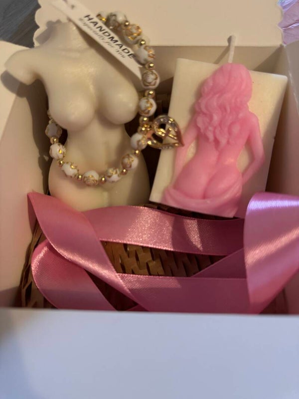 Torso body candle gift set
