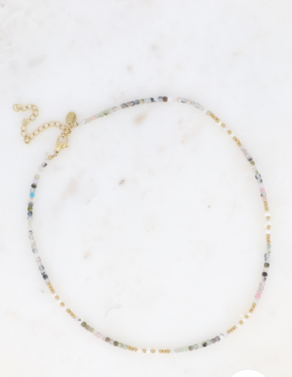 Collier en pierres naturelles