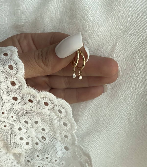 Boucles d’oreilles menton