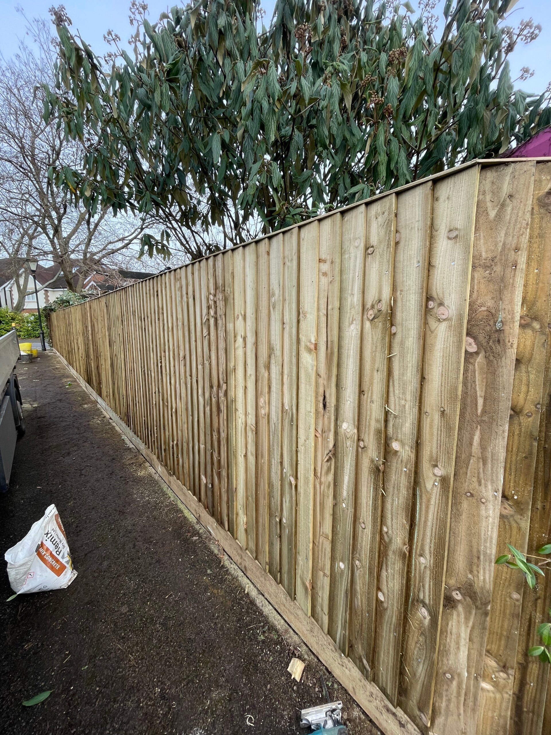 Closeboard fence installation in Beaconsfield