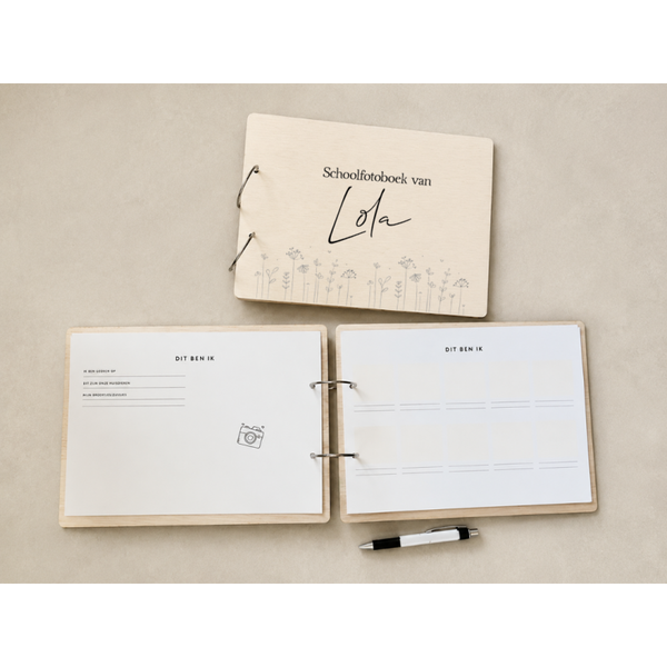 Schoolfotoboek Lola
