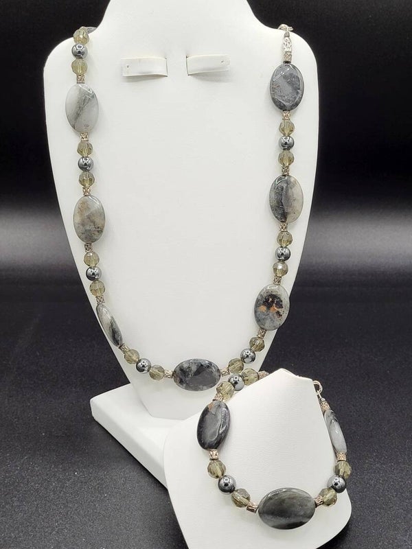 12" Necklace with 4' Extender and 7 1/2" Bracelet.