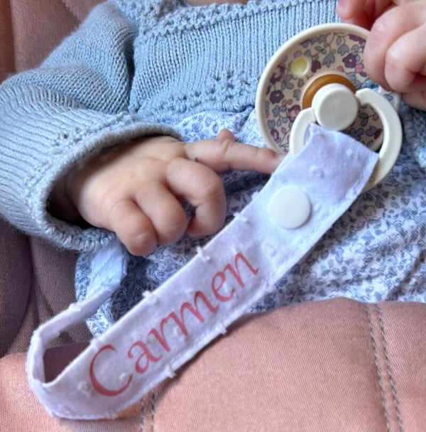 Chupetero con nombre