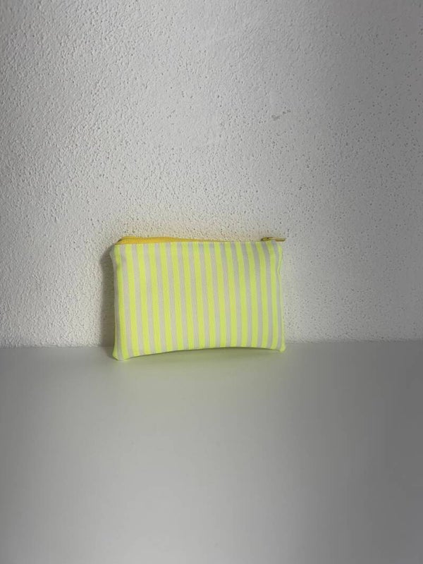 monedero rayas amarillo flúor
