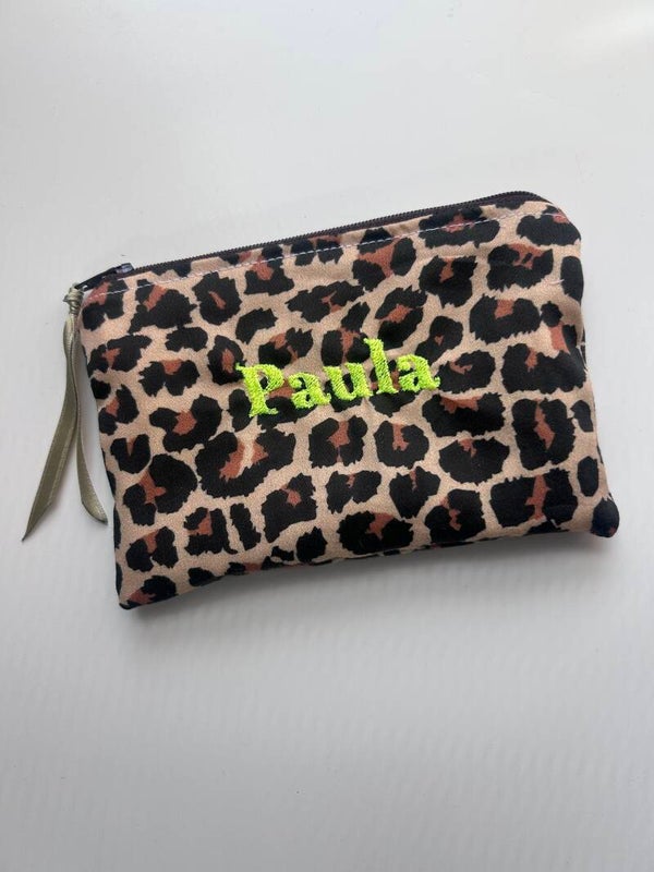 Monedero leopardo bordado