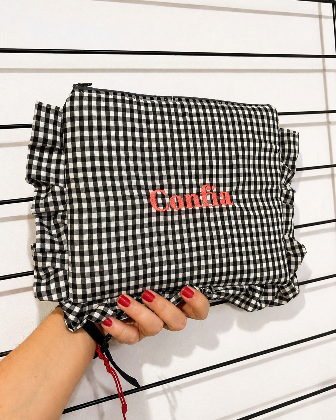 Bolso de mano ‘confía ‘