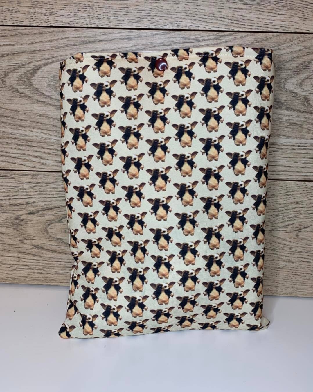 Funda literaria Gremlins