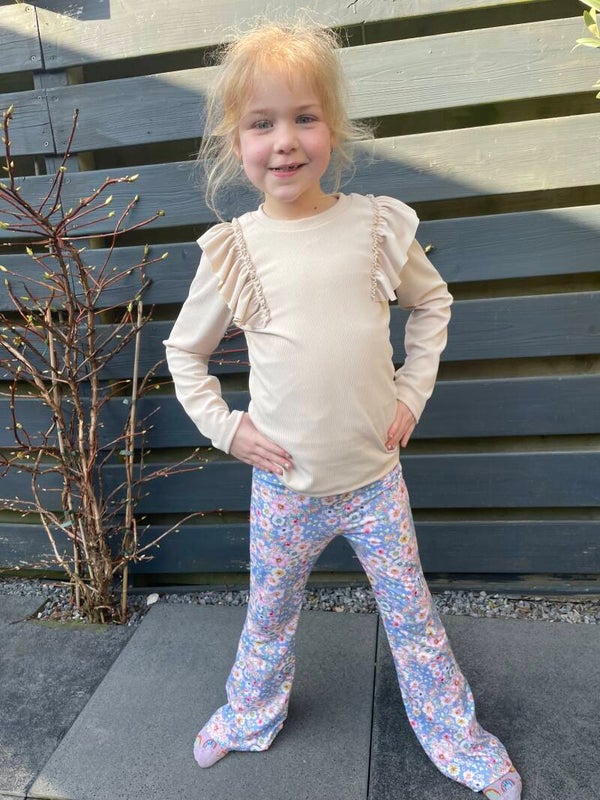 Amy set flared beige