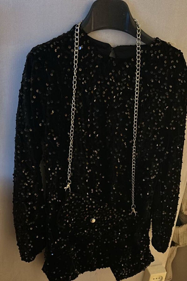 Zwarte glitterjurk met tas
