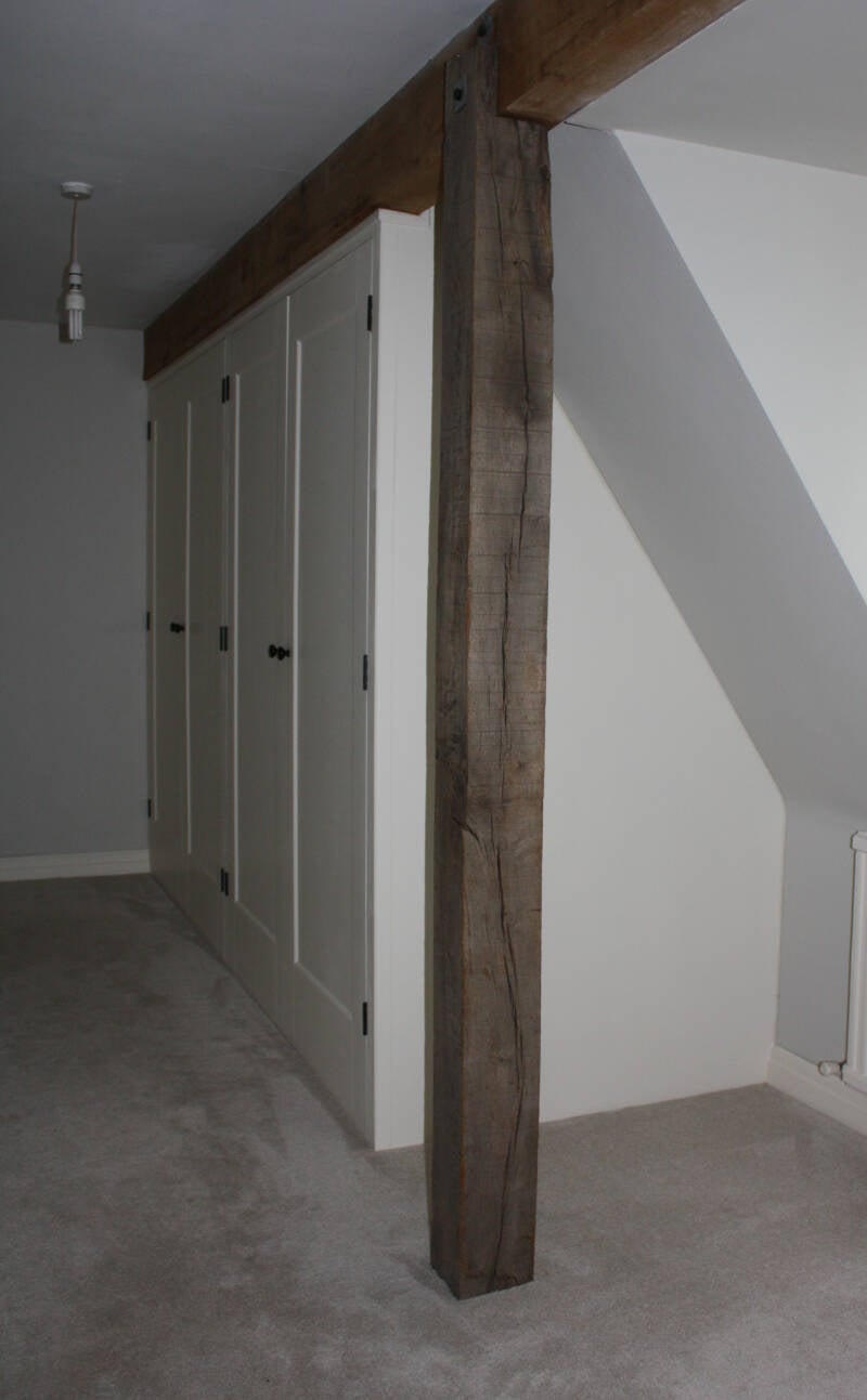 wardrobe1-standard.jpg