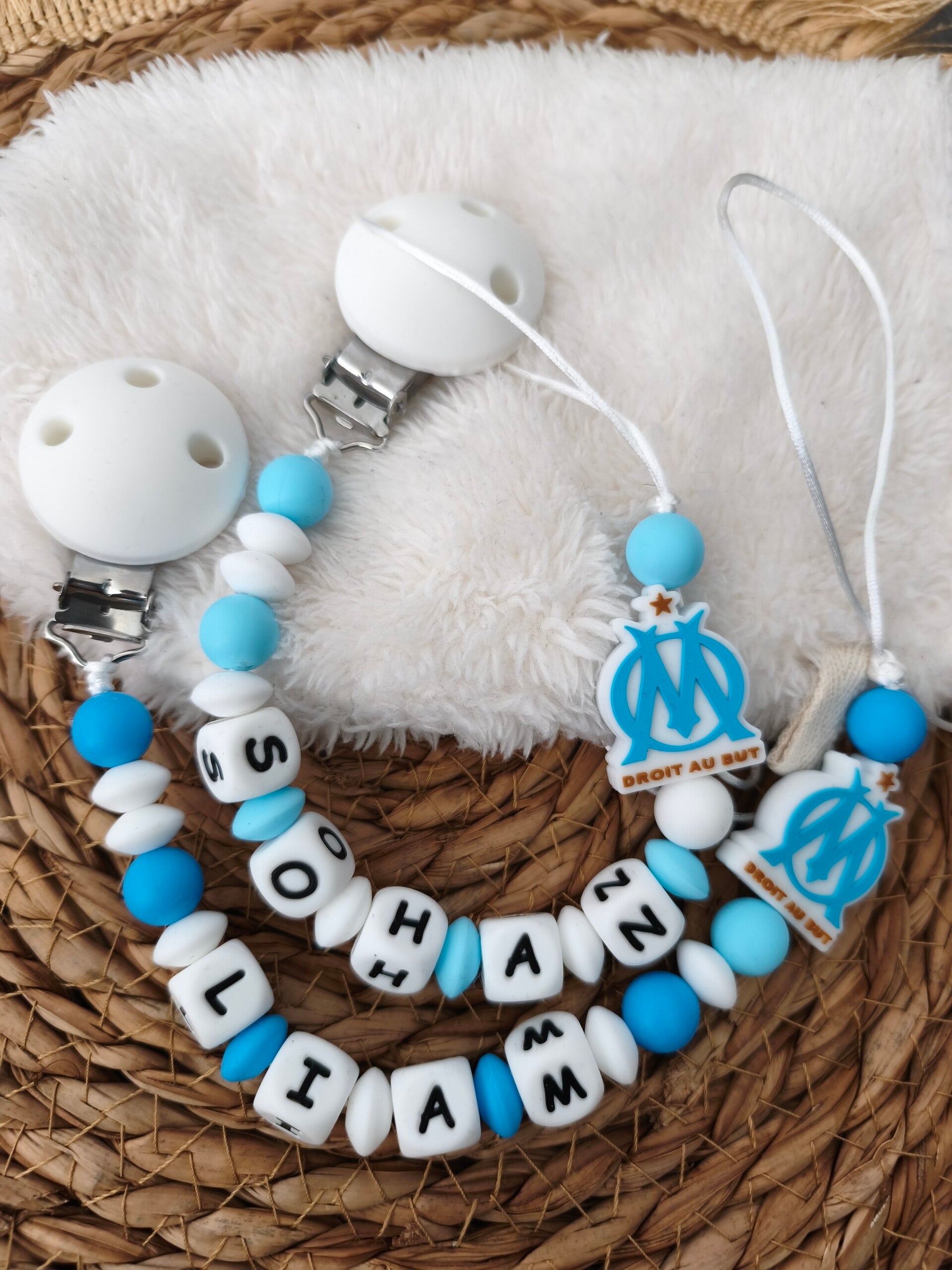 Attache tétine OM personnalisée, attache sucette psg personnalisée, pacifier clip, Schnullerclip, attache tétine personnalisée prénom, attache stylos personnalisé infirmière infirmier,
